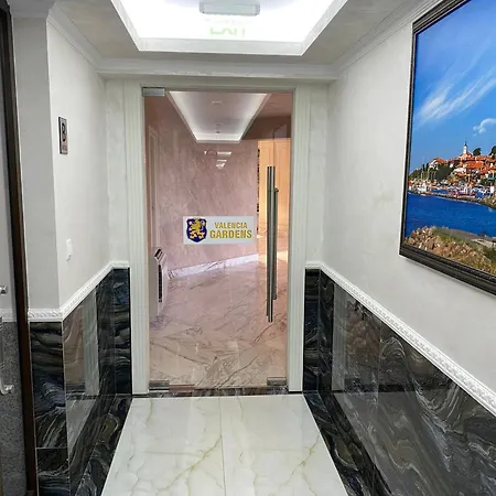 Valencia Gardens Lux Terrace * 内塞伯尔